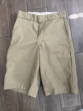 Dickies Men's Tan Flat Front Work Shorts, size 30.